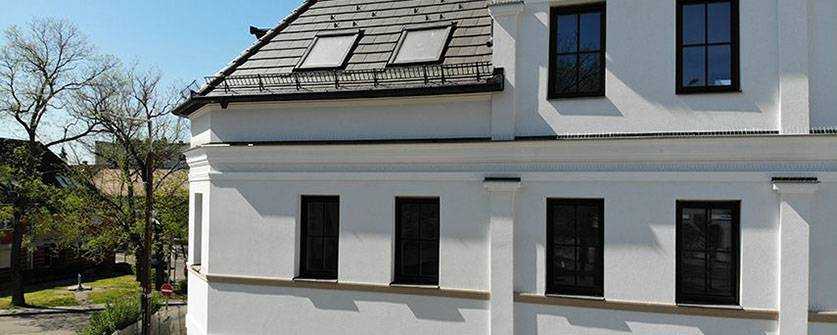 Fassadenstuck mit Beschichtung Fassadenstuck mit Beschichtung