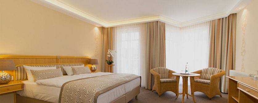 Energiesparend und ästhetisch: Indirekte Beleuchtung mit Styroporleisten und LED Streifen Energiesparend und ästhetisch: Indirekte Beleuchtung mit Styroporleisten und LED Streifen