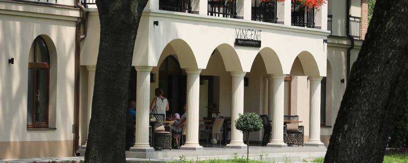 Stoßfeste Säulen aus Styropor Stoßfeste Säulen aus Styropor